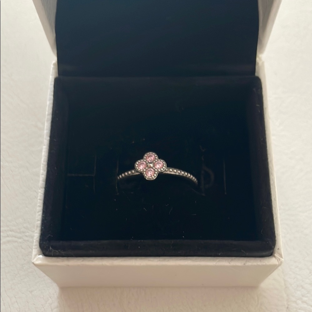 Pandora flower‎ ring